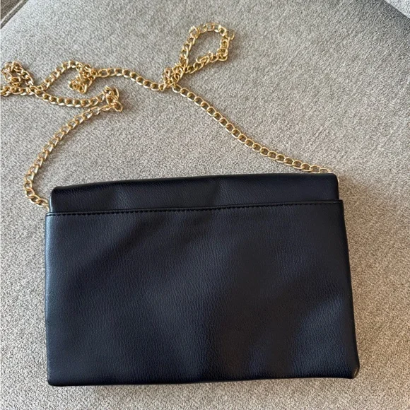 Black Shoulder/ Crossbody Bag with Gold Chain Detail - Picture 5 of 7